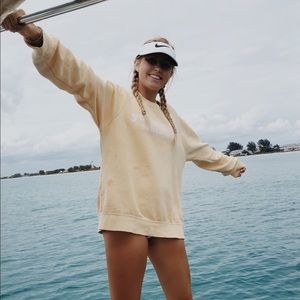 Meet your Posher, Ava